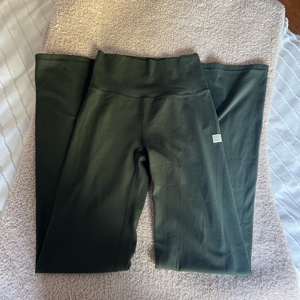 Vuori All the Feels Bootcut Leggings
